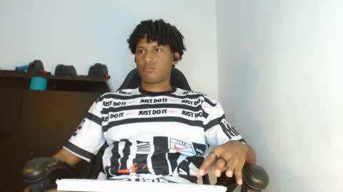 Snapshot of _cockpromise_ chatting on 23, 10, 2025 _cockpromise_ online show from 23, 10, 2025