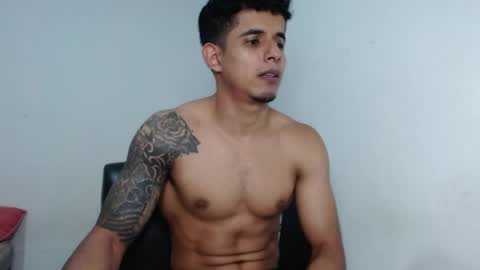  crissgex  online show from 18, 4, 2026