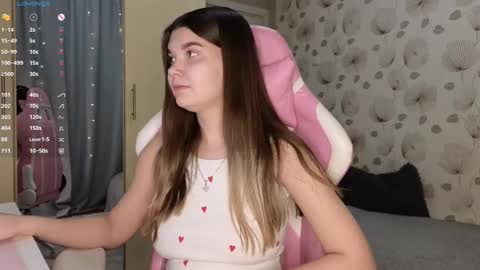 _cute_ice online show from 21, 2, 2025