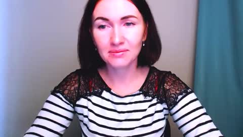 Snapshot of _cutie_and_shy_ chatting on 18, 11, 2025 _cutie_and_shy_ online show from 18, 11, 2025