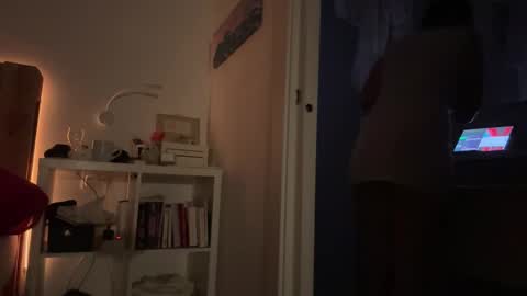 Snapshot of _elena_barra chatting on 5, 10, 2025  elena barra online show from 5, 10, 2025