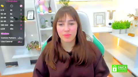 Snapshot of _eliizabeth__ chatting on 10, 2, 2025 Lizzy online show from 10, 2, 2025