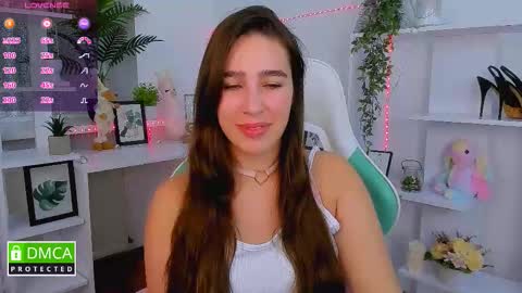 Snapshot of _eliizabeth__ chatting on 17, 10, 2025 Lizzy online show from 17, 10, 2025