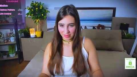 Snapshot of _eliizabeth__ chatting on 24, 10, 2025 Lizzy online show from 24, 10, 2025