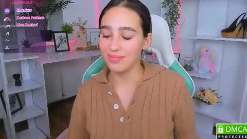 Snapshot of _eliizabeth__ chatting on 5, 11, 2025 Lizzy online show from 5, 11, 2025