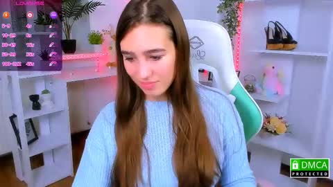 Snapshot of _eliizabeth__ chatting on 14, 11, 2025 Lizzy online show from 14, 11, 2025