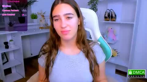 Snapshot of _eliizabeth__ chatting on 18, 11, 2025 Lizzy online show from 18, 11, 2025