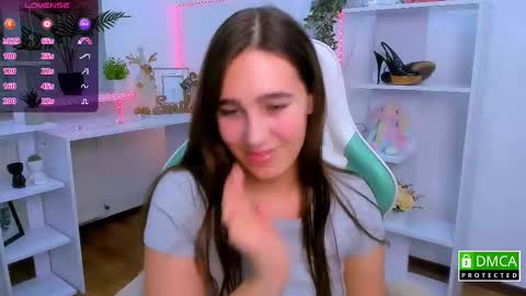 Snapshot of _eliizabeth__ chatting on 24, 11, 2025 Lizzy online show from 24, 11, 2025