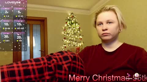 Snapshot of _elven_dreams__ chatting on 22, 12, 2024 chloue and Gretta online show from 22, 12, 2024