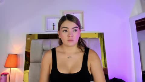 Isabella online show from 7, 1, 2025