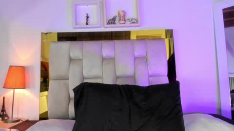 Isabella online show from 21, 1, 2025