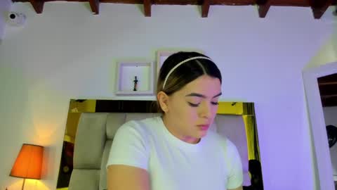 Isabella online show from 6, 3, 2025