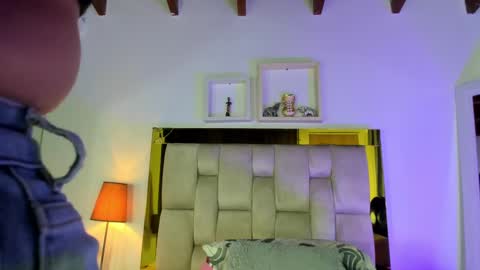 Isabella online show from 10, 3, 2025