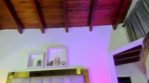 Isabella online show from 25, 11, 2025