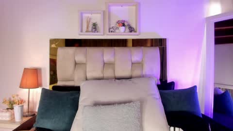 Isabella online show from 10, 4, 2026