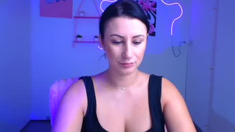 Emma online show from 12, 11, 2025