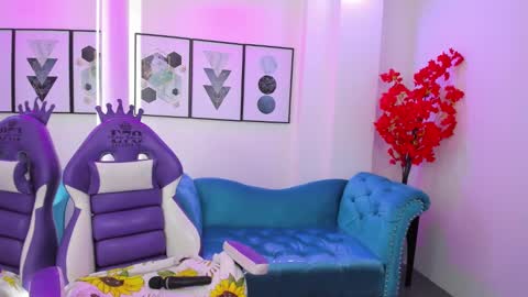 Ema  online show from 13, 9, 2025