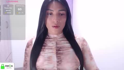  Erica Vanderhill  online show from 26, 10, 2025