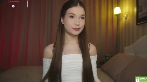 Snapshot of _eva_lee chatting on 22, 10, 2025 Alice online show from 22, 10, 2025