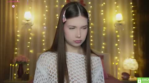 Snapshot of _eva_lee chatting on 14, 12, 2025 Alice online show from 14, 12, 2025