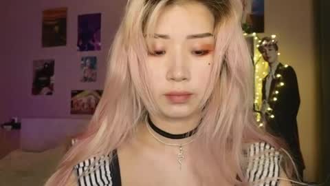 EveEva online show from 17, 4, 2026