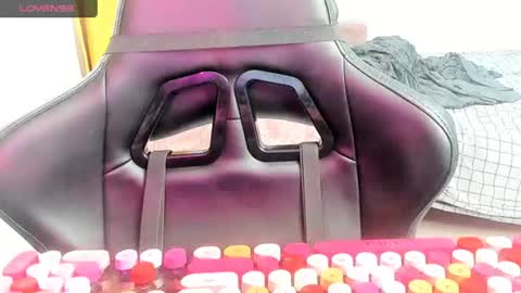 Snapshot of _feralberry__ chatting on 14, 7, 2026 Alis online show from 14, 7, 2026