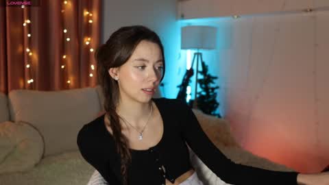 Snapshot of _fluffybunny_ chatting on 10, 1, 2025 Goldy Grace online show from 10, 1, 2025