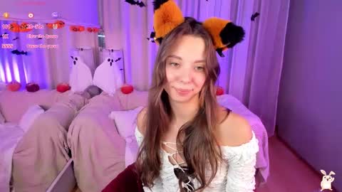 Snapshot of _fluffybunny_ chatting on 24, 10, 2025 Goldy Grace online show from 24, 10, 2025