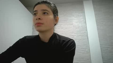 Mia-foster online show from 9, 11, 2025