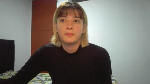 Mia-foster online show from 23, 4, 2026