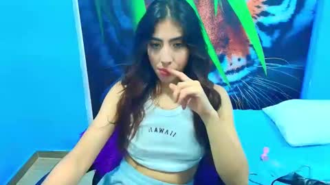 _gold_strawberry_ online show from 16, 5, 2026