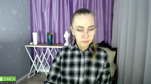 _greybunny_ online show from 26, 1, 2025