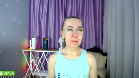 _greybunny_ online show from 18, 2, 2025