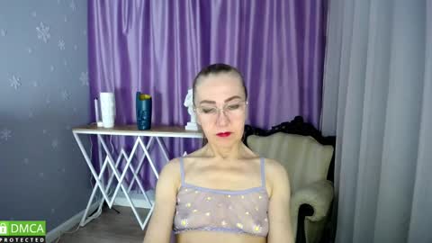_greybunny_ online show from 19, 2, 2025