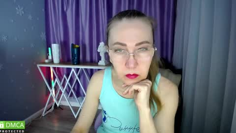 _greybunny_ online show from 26, 2, 2025