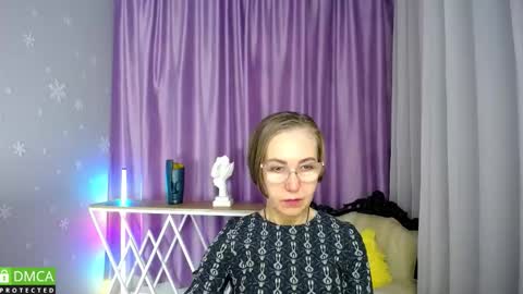 _greybunny_ online show from 5, 10, 2025