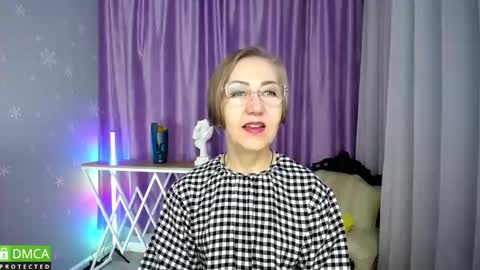 _greybunny_ online show from 7, 10, 2025