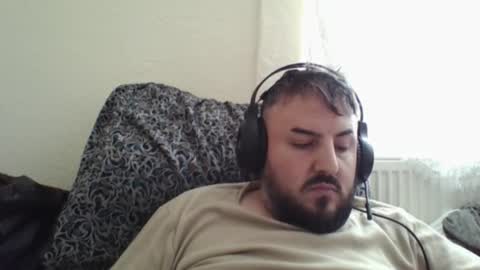  hasanhz.  online show from 21, 9, 2025