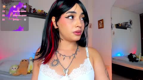 Snapshot of _hotpink chatting on 31, 1, 2025 Jenn  online show from 31, 1, 2025