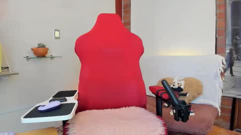Snapshot of _hottie__ chatting on 11, 9, 2025 _hottie__ online show from 11, 9, 2025