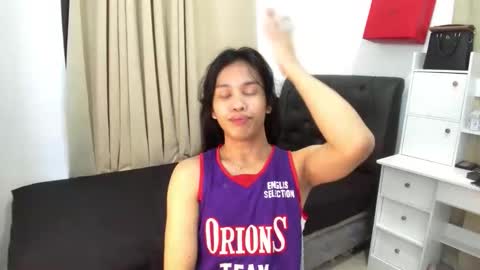 yanie online show from 5, 3, 2026