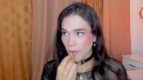 Snapshot of _isalittlestar_ chatting on 5, 6, 2026 ISABELLA online show from 5, 6, 2026