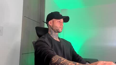Snapshot of _jamesleandros chatting on 9, 5, 2026 jeison online show from 9, 5, 2026