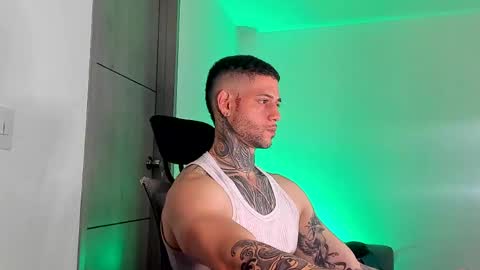 Snapshot of _jamesleandros chatting on 28, 5, 2026 jeison online show from 28, 5, 2026