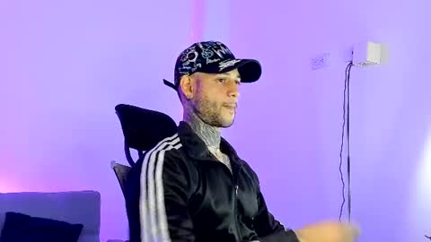 Snapshot of _jamesleandros chatting on 25, 6, 2026 jeison online show from 25, 6, 2026