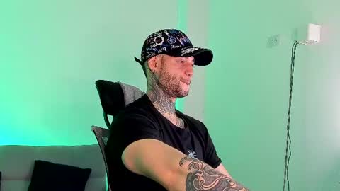 Snapshot of _jamesleandros chatting on 28, 6, 2026 jeison online show from 28, 6, 2026