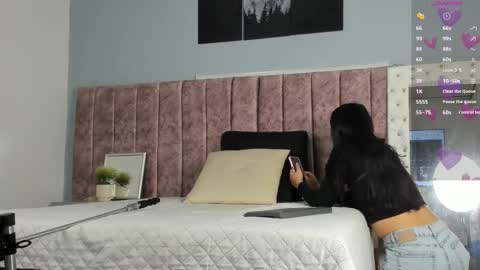 Snapshot of _jasmine_blush chatting on 9, 11, 2025 Jasmine online show from 9, 11, 2025