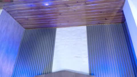 Mia online show from 13, 12, 2025