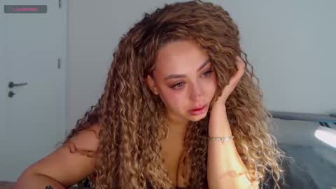 _just_a_queen_3 online show from 6, 3, 2026