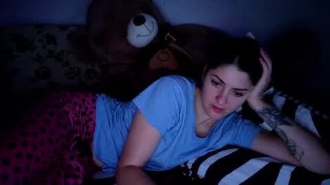 _just_a_simple_girl online show from 12, 5, 2026